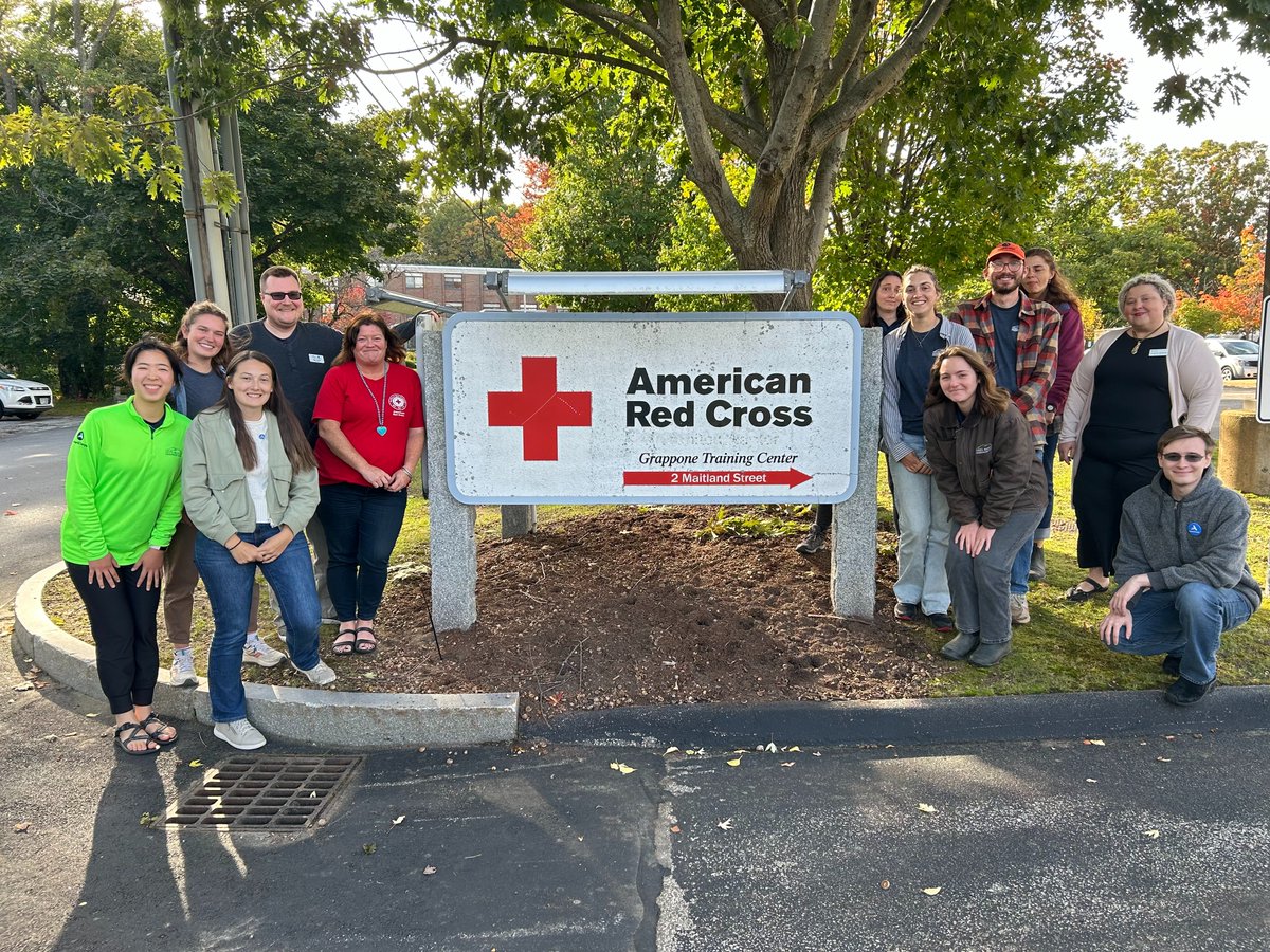 Thank you to the @americanredcross staff &amp; volunteers who led the Ready Corps training for our AmeriCorps members on Tuesday! Service happens in many different ways, and we're grateful that we could share your team's knowledge and expertise with our programs.