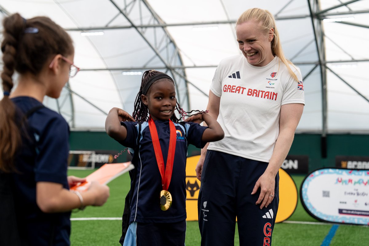 Inspiring the next generation 🏅

👏 <a href="/ParalympicsGB/">ParalympicsGB</a>