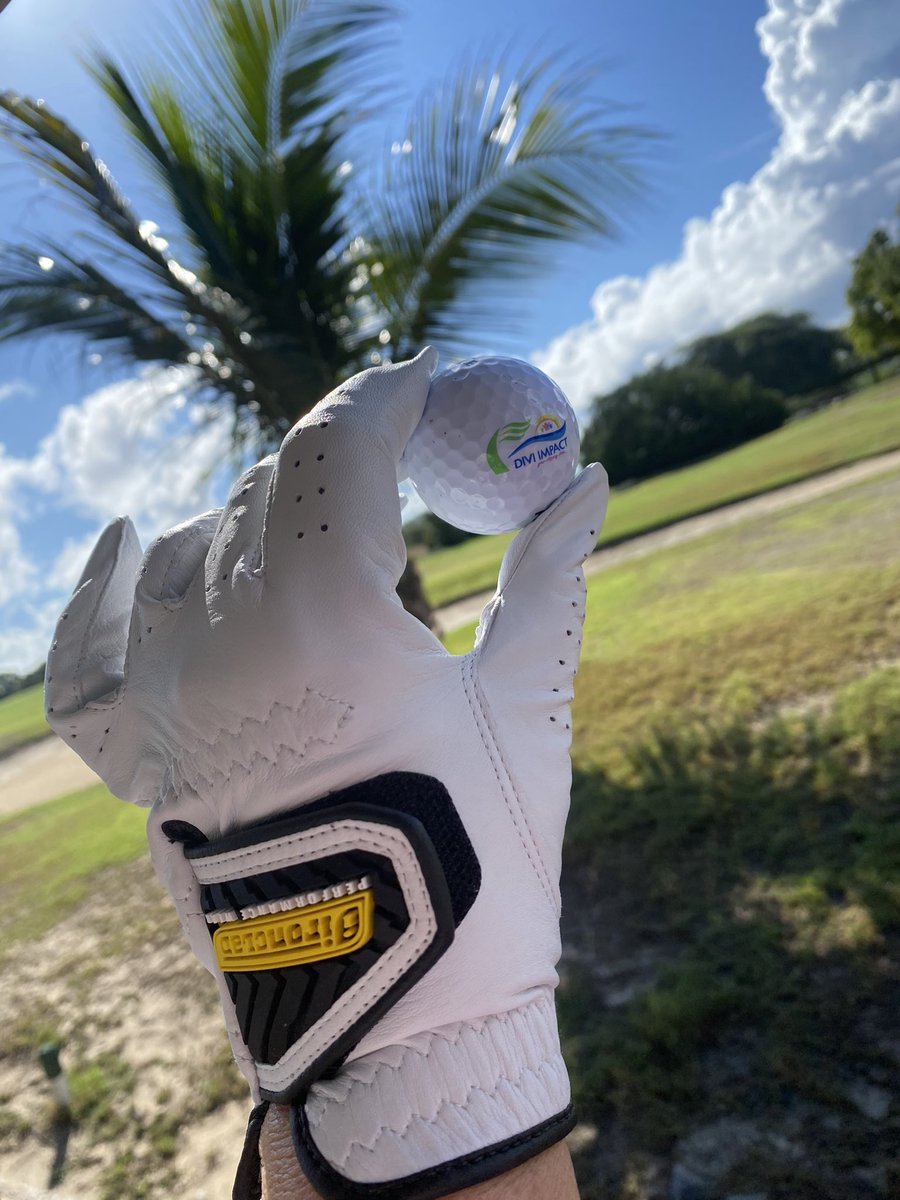 OfficialLinkMag's tweet image. Never travel without my @ironclad_gloves.
🏌️♀️⛳️☀️
#ThinkLINK #fasteners #fastenernews #Aruba