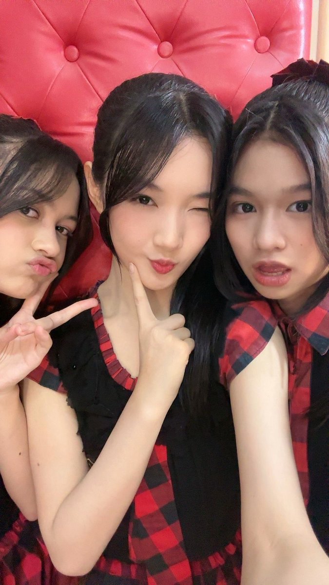 Delynn_JKT48's tweet photo. Thankyouu for todayy!! terimakasi yaa saran &amp; masukannya 💗
#TheKey🔑🫂 #Lockey🗝️ https://t.co/04bRQhXLBc