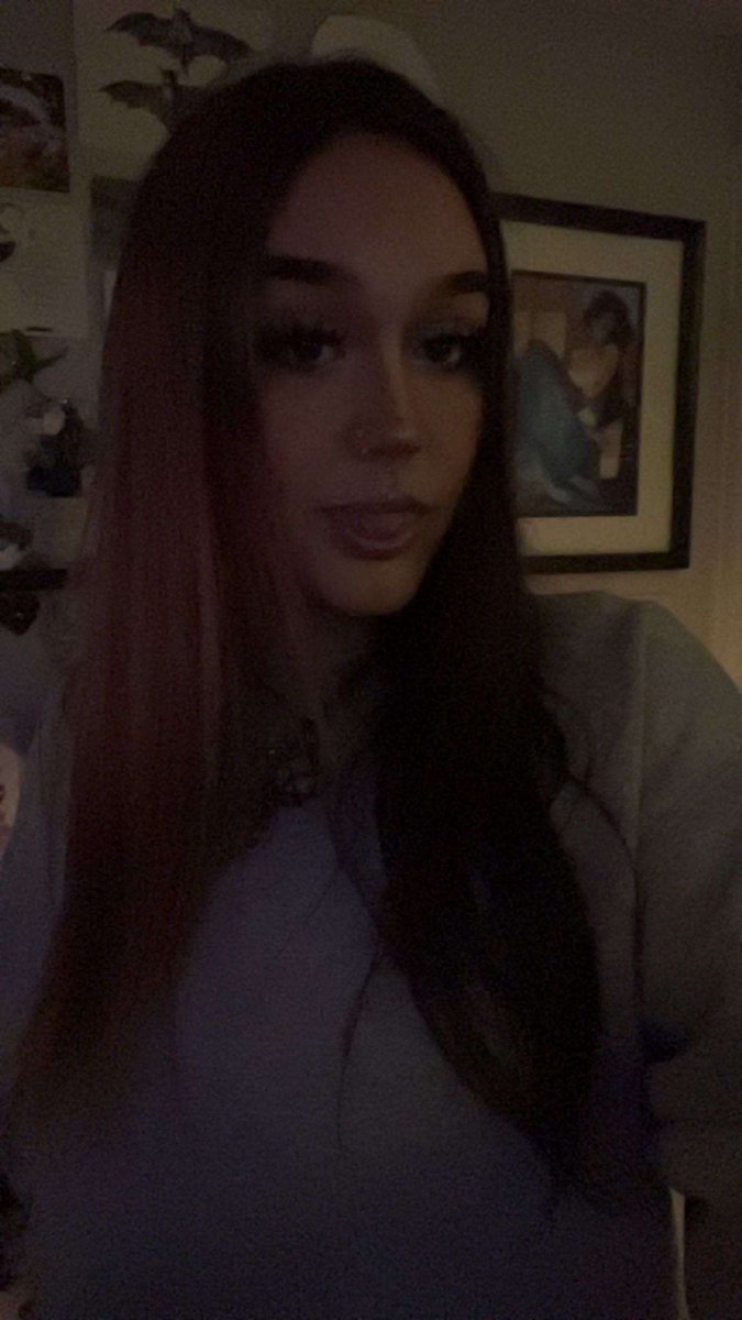 UrXavvy's tweet photo. u want to get drained by a girl younger than you don’t u? come here and give into what u really want. forget about your issues and serve me. i can fix u :) #FinDom #loser #paypig #wallet #payme https://t.co/41SYvSVt8I