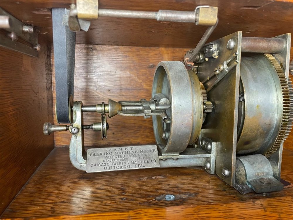 RealPreCinema's tweet photo. ECHOPHONE / METAPHONE
Amet also created the first spring-wound motor for #Phonographs (three pictured) in November 1891, which he commercialised in 1894.

His #Echophone was originally called the #Metaphone with meta being an #anagram of his name. @Gramofun78 https://t.co/h2UKaiItHr