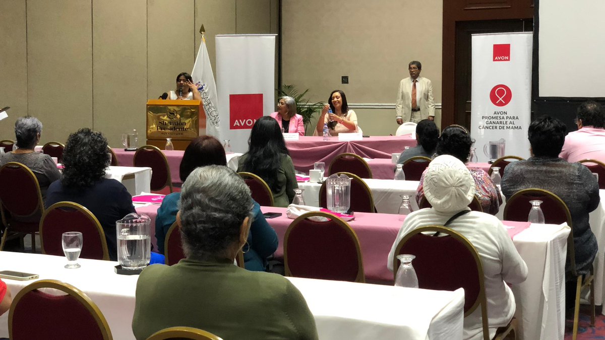 La Asociación Salvadoreña para la Prevención del Cáncer <a href="/ASAPRECAN/">ASAPRECAN</a> con el apoyo de la empresa Avon entregaron kits de prótesis de mama a un grupo de 60 sobrevivientes de cáncer. <a href="/GerardoJvlYSKL/">Gerardo Jovel 🇸🇻</a>