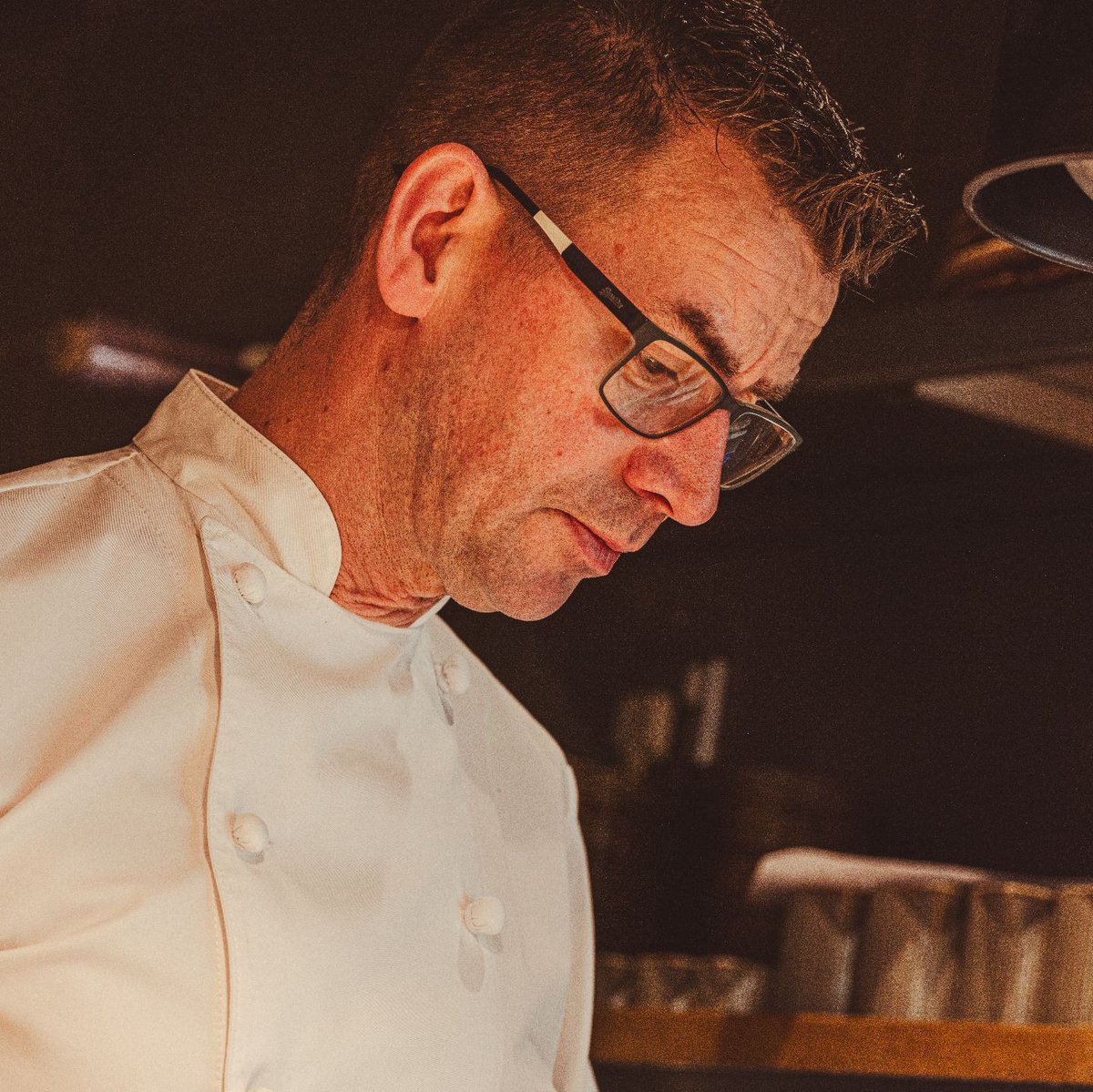 Book your dinner in our Michelin starred Restaurant Hywel Jones on a Wednesday or Thursday in November and receive a complimentary upgrade from our A la Carte menu to our Tasting Menu. 🍽️

Book Now 
lucknampark.co.uk/dining/restaur…

#Lucknam_park #LoveLucknam #MichelinStar