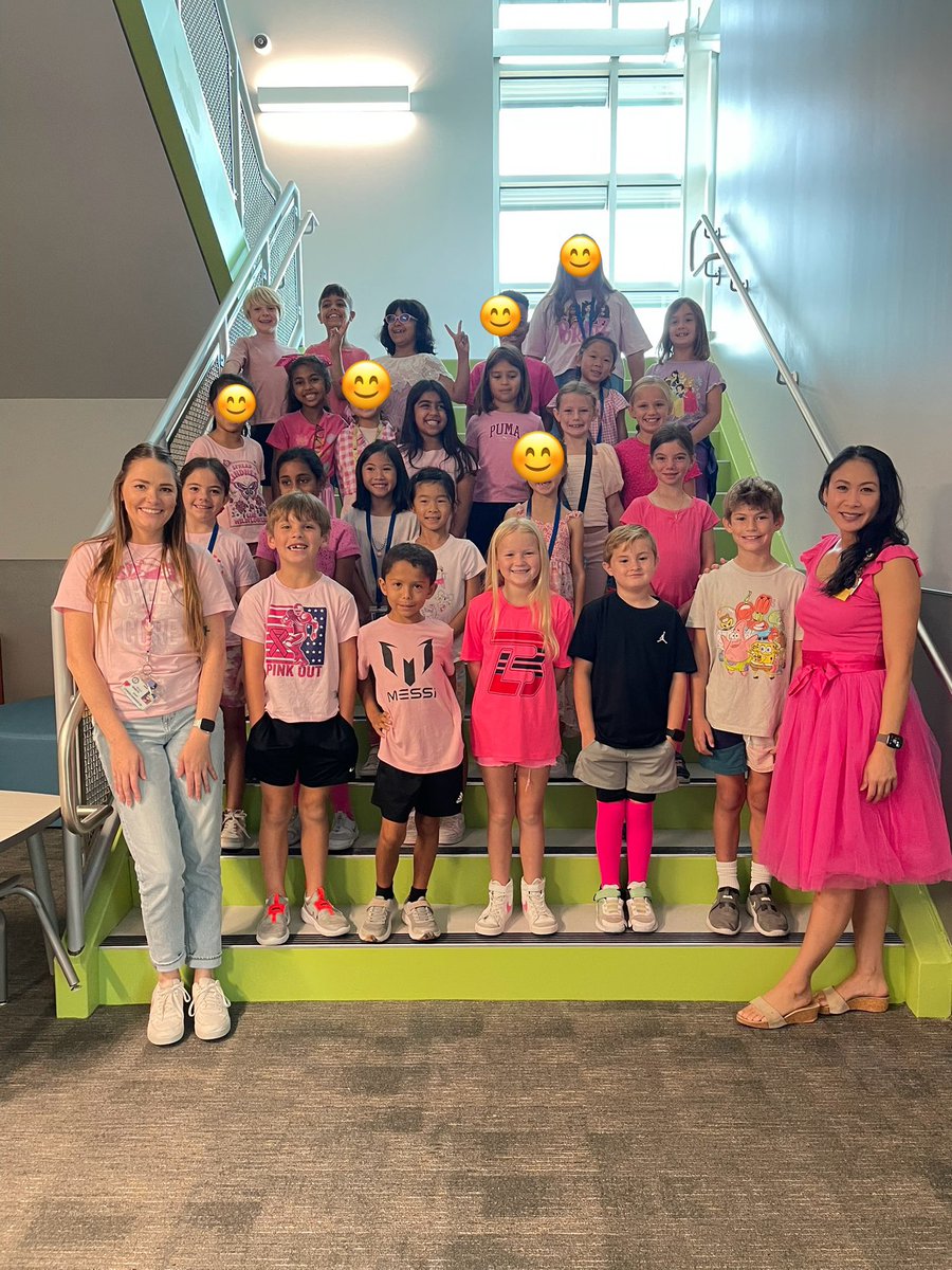 Pink Out! #OwlAboutTheBest <a href="/cfisdmcgown/">@cfisdmcgown</a>