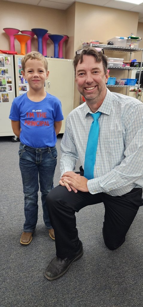 TMBElementary's tweet image. Homecoming dress up days.  Monday had students dress as staff and staff dress as students.