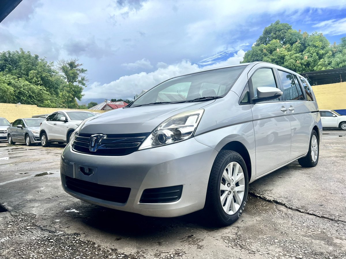 Crystalvehicles's tweet photo. 2015 Toyota Isis 
Price:$1,949,000 (price is negotiable and is Inclusive of warranty) 
Call us today! 876-499-1480 (call or WhatsApp) or visit our location at 48 Hagley Park Road, Kingston 10 

“The choice is Crystal Clear” 💎 https://t.co/KAeZfiDJRM