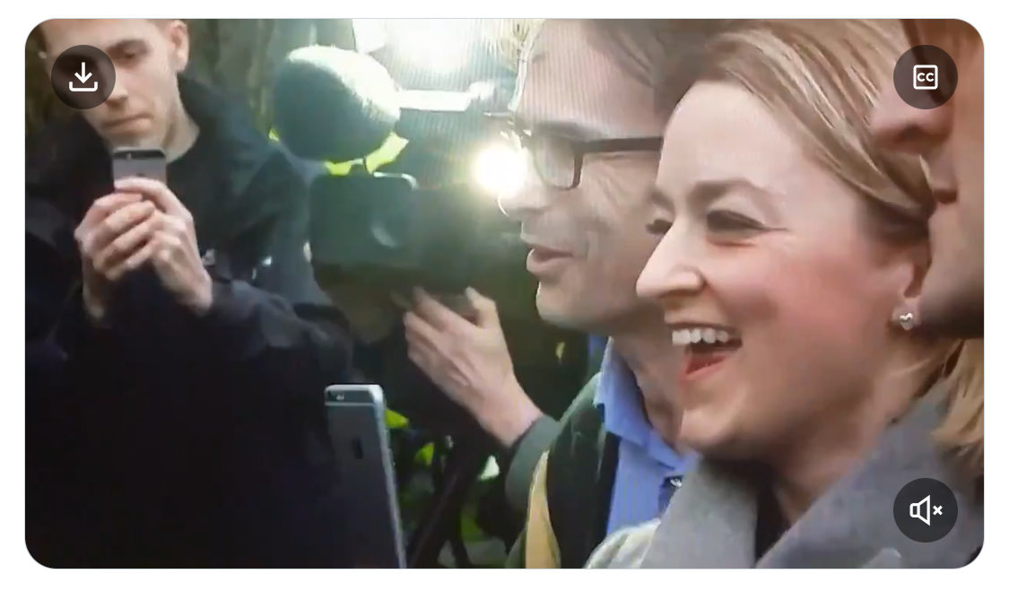 Hoarder55's tweet image. #Impartial ?
#Objective ?
@bbclaurak