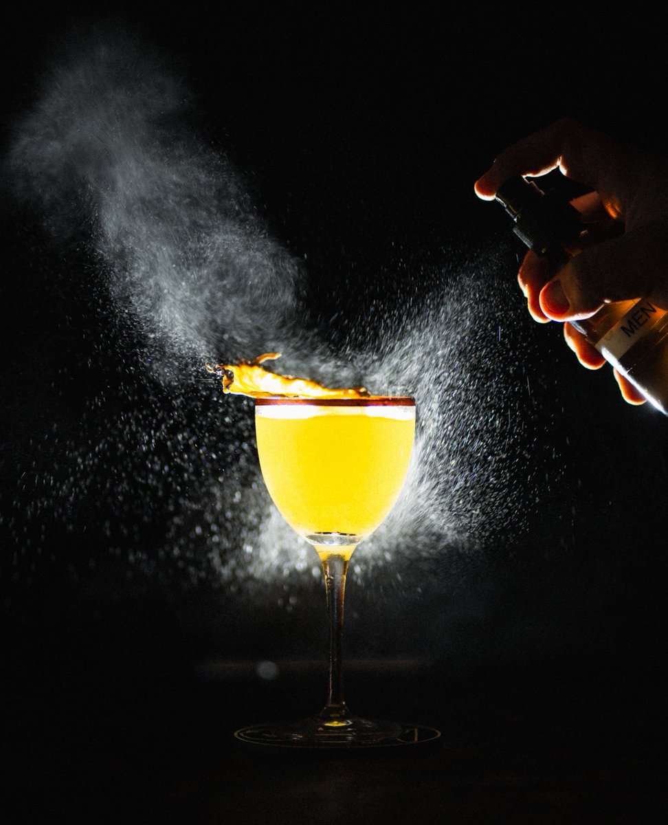 BarBootlegger's tweet image. Depuis l’ouverture de notre bar à cocktail en 2016, nous avons adopté et mis en pratique cette mission. C’est l’engagement que nous avons adopté envers tous nos invités.