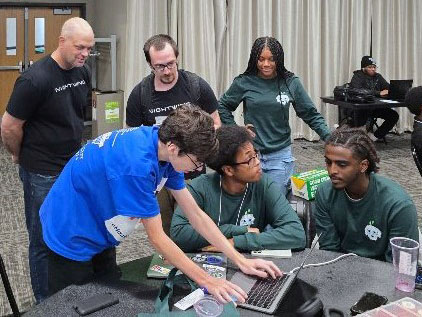Nightwing_usa's tweet image. ⌨️ #TeamNightwing on the scene at #hackUMBC! 🔑

This weekend, Nightwing was a proud sponsor at the 24-hour hackathon at the University of Maryland, Baltimore County. 🎉Congratulations to all the participants. We had a blast! #DefiningTheEdge #UMBC nightwing.us