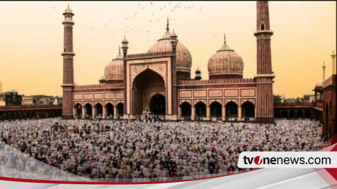 tvOneNews's tweet photo. Naskah Khutbah Jumat Singkat 4 Oktober 2024: Tolong Terapkan Tiga Amalan Prioritas ini Setiap Hari: Naskah khutbah Jumat singkat ini mengambil tema tiga amalan prioritas yang harus dirutinkan setiap hari untuk pelaksanaan shalat Jumat pada 4 Oktober 2024. https://t.co/OTcQaoaQZX https://t.co/Gk9y5X6TH4