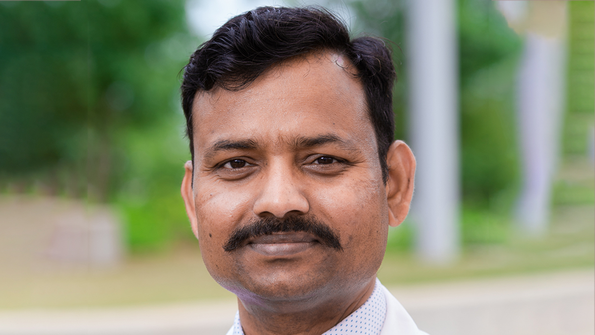UAB Department of Medicine (@uabdeptmed) on Twitter photo 🥳 Join us in celebrating <a href="/Verma_SureshK/">Suresh verma Lab</a> for receiving the Diabetic Research Center Pilot and Feasibility Award! He will work to develop a technique for targeted delivery of engineered exosomes to treat diabetic cardiomyopathy in type 2 diabetes. 👏 <a href="/UABCardiology/">UAB Cardiovascular Disease</a> 🥳 Join us in celebrating <a href="/Verma_SureshK/">Suresh verma Lab</a> for receiving the Diabetic Research Center Pilot and Feasibility Award! He will work to develop a technique for targeted delivery of engineered exosomes to treat diabetic cardiomyopathy in type 2 diabetes. 👏 <a href="/UABCardiology/">UAB Cardiovascular Disease</a>