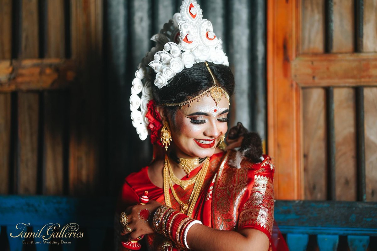 jamilgalleries's tweet photo. “Anamika &amp; Dipok’s wedding was a heartfelt celebration of love, joy, and pure emotion. Every portrait tells a timeless story. 💖✨
#HinduWedding #LoveAndTradition 
#WeddingBliss #JamilGalleries” https://t.co/51kBOvhHEk