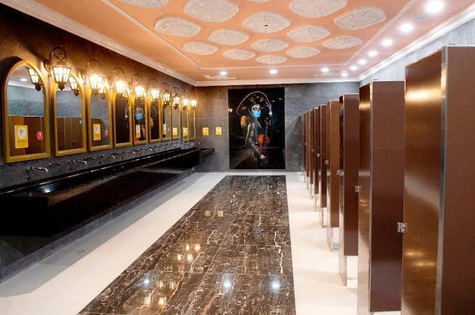 juanbaaq's tweet photo. AIFA, uno de los 6 aeropuertos más bellos del mundo reconoce el Premio Versailles a lo mejor de la arquitectura y diseño
Además competirá por tres premios internacionales de Arquitectura y Diseño del Premio Versailles, los ganadores serán conocidos el 2 de diciembre de en la sede la UNESCO en Paris, Francia