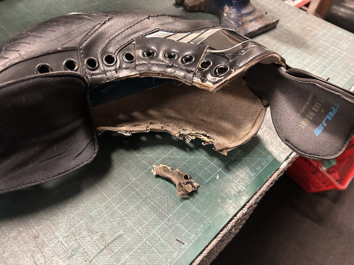 Breakaway Sports Repair ⚾️🏒🥅🏈 tweet media