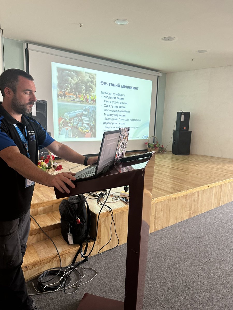 Leon Baranowski tweet media