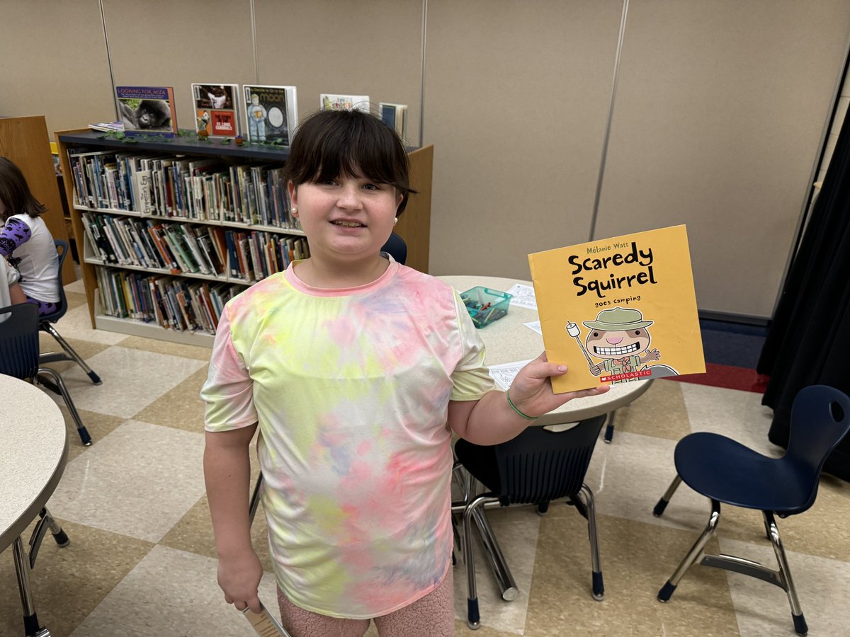 First day at Library! Lots of book fans here! #middierising #4thgrade <a href="/Creekvw_Tweets/">Creekview Elementary</a>