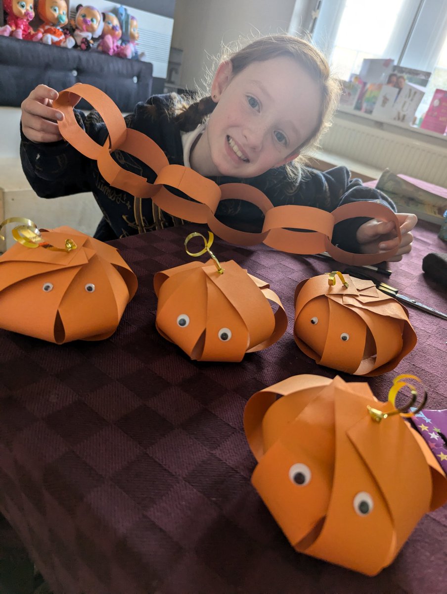 Gemmatmp's tweet photo. Halloween crafts for MW Y5H @IntakeSchool https://t.co/IuflqJrvKK