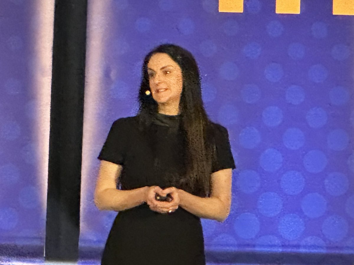 Kicking off #SAWCFall2024 with an inspirational key note speaker who is revolutionizing the care of HS.