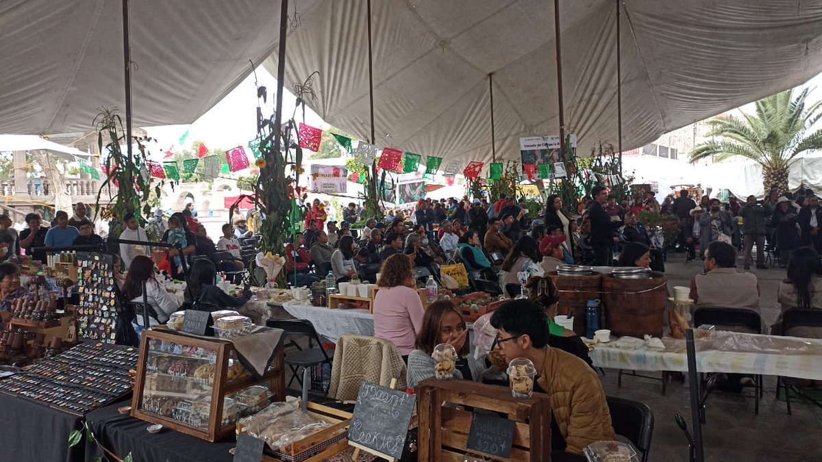 agriculturaEmex's tweet photo. A través del Tianguis de la Economía y Cultura Campesina 2024, se busca apoyar a más de 65 productores del municipio de Coyotepec #Edomex con la venta de sus productos, tales como café, lácteos, licores, miel, etc

#ElCampoNoSeDetiene https://t.co/LWZIXOkNrr