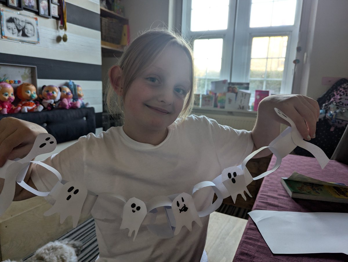 Gemmatmp's tweet photo. Halloween crafts for PW Y4E @IntakeSchool https://t.co/ygWrg3Gdyr