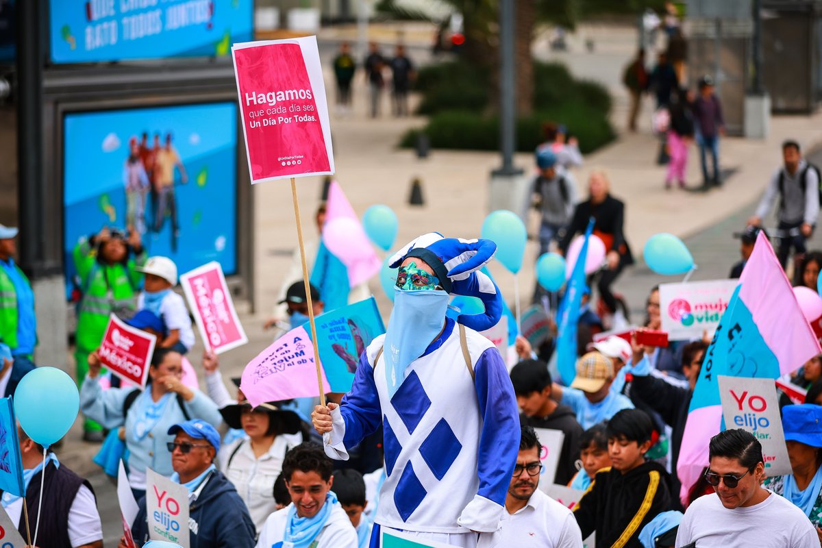 ¡Unidos por México!
¡Unidos por la mujer y la vida!

▶️ ¡3 DÍAS! 😱

📍 CDMX | Glorieta de Peralvillo (Jardín de Gorostiza)
🗓️ Domingo 6 de octubre.
🕙 10:30 AM.

*O participa en tu ciudad

#UnidosPorMéxico
#mujeryvida2024