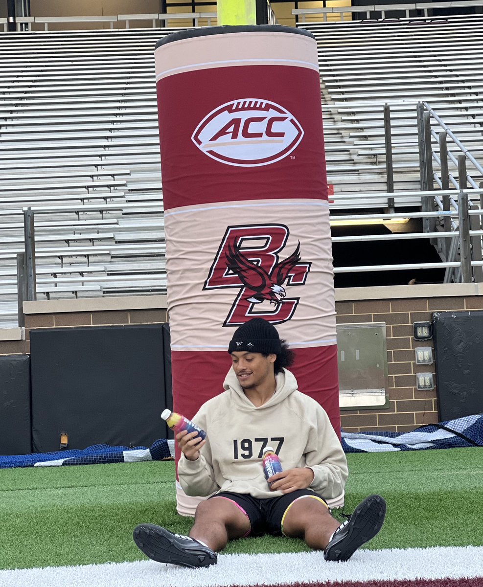 When I want to rehydrate and refuel, <a href="/drinkagame/">A-GAME</a> is my first choice! A-GAME has no artificial flavors or colors and the perfect balance of vitamins and electrolytes to make me feel my best. Go get yours at <a href="/StopandShop/">Stop & Shop</a>! 
#DrinkAGAME