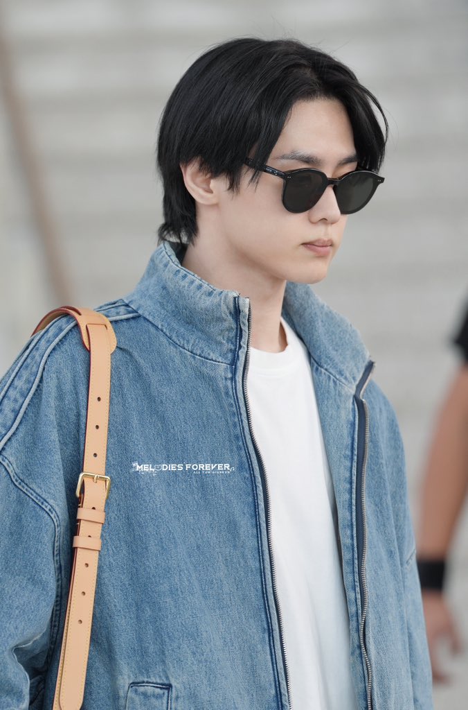 Melodies0101's tweet photo. 20241003 ICN 🛫

#KUN #钱锟 #쿤 
#WayV #威神V https://t.co/tnN0OLdSsN