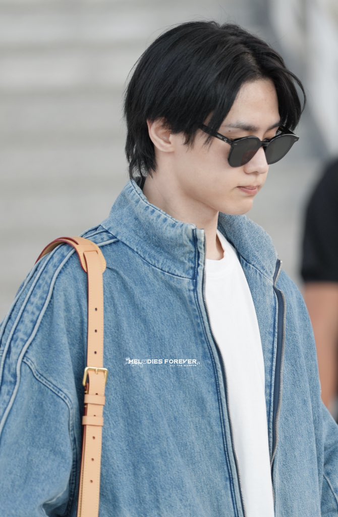 Melodies0101's tweet photo. 20241003 ICN 🛫

#KUN #钱锟 #쿤 
#WayV #威神V https://t.co/tnN0OLdSsN