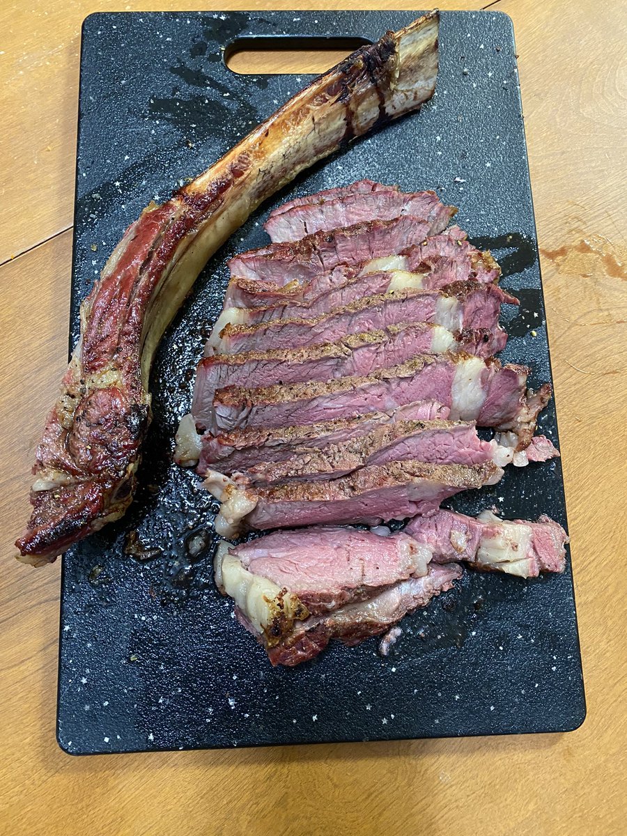 PrimroseRob's tweet image. #Harvest 2024 

Got it done last Friday for another year but didn’t end the way I planned. Couldn’t have happened on a flat spot. 

But then a lot of the frustration went away after tying into this beauty for finishing harvest celebrations. And a couple Rums slipped in.