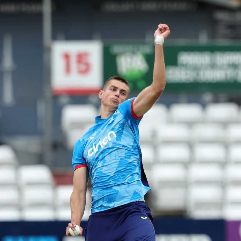 ReptonCricket's tweet image. Harry Moore selected for England Lions training camp for their trip to South Africa 

espncricinfo.com/story/england-…

The second youngest player ever to be selected by the Lions at just 17💪

We could not be more proud of our England Lion🦁🏴󠁧󠁢󠁥󠁮󠁧󠁿⭐️

#WeAreRepton 👊🔵🟡🏏
@ReptonSport
