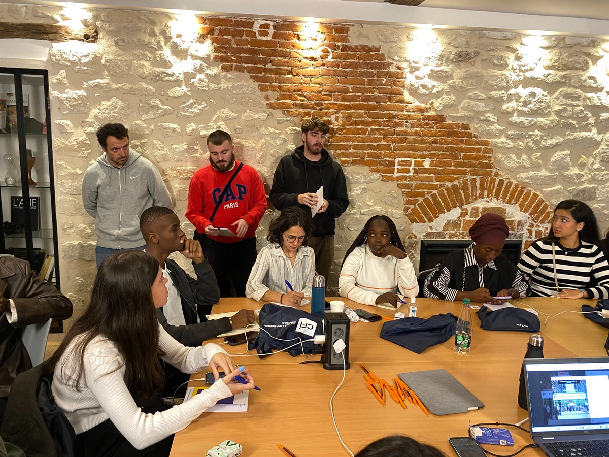 CFImedias tweet media