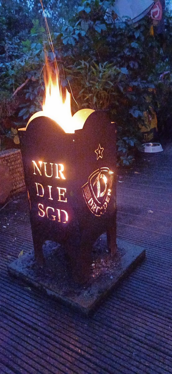 Schonmal Feuer für morgen entfachen 🖤💛😍