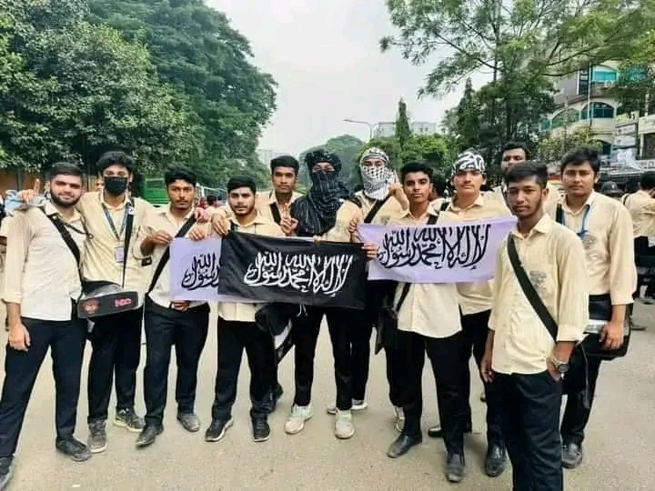 TheBengalMuslim's tweet photo. Damians have Drip, No cap. 🫡

📍Notre Dame College, Dhaka 🇧🇩 https://t.co/rOHQp7hW7M