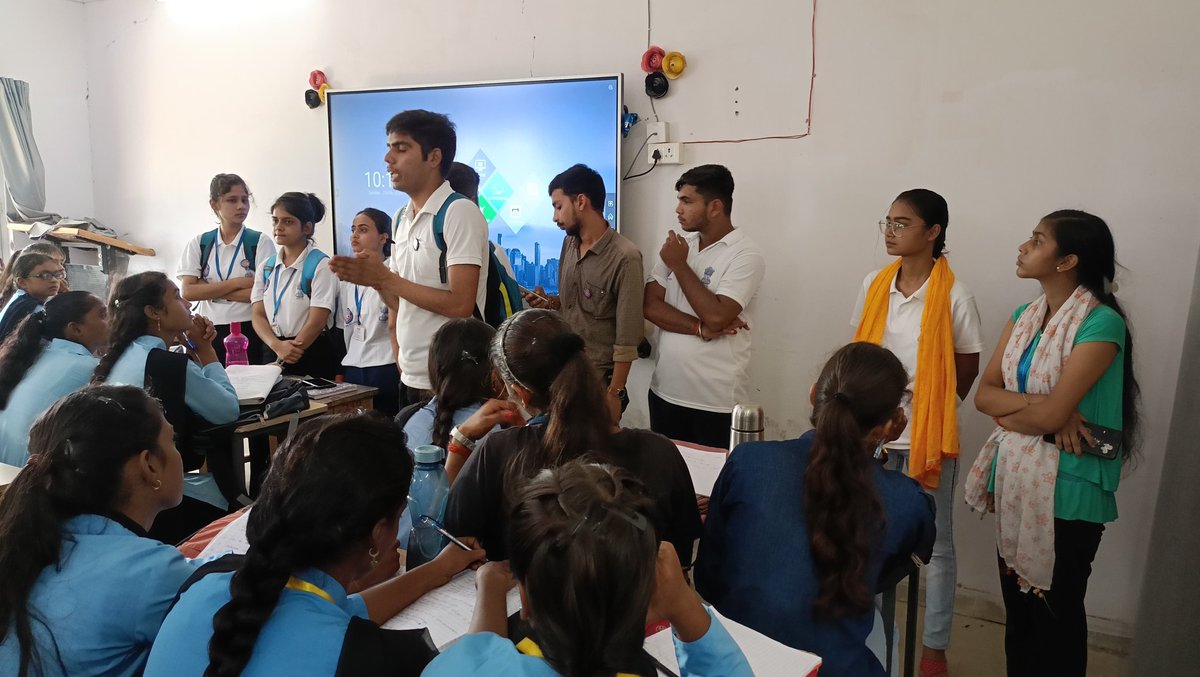 प्रधान मंत्री कॉलेज ऑफ एक्सीलेंस में राष्टीय सेवा योजना के स्वयं सेवक और सेविकाएं लगातार एनएसएस की विशेषताओं तथा इससे विद्यार्थियों को होने वाले लाभ से जागरूक कर रहे हैं।
<a href="/_NSSIndia/">NSS India</a> 
<a href="/NSSCELLGOVMP/">NSS MADHYA PRADESH</a> 
<a href="/nssnsutcell/">National Service Scheme, NSUT</a> 
<a href="/NssrdD/">NSS Regional Directorate Delhi</a>