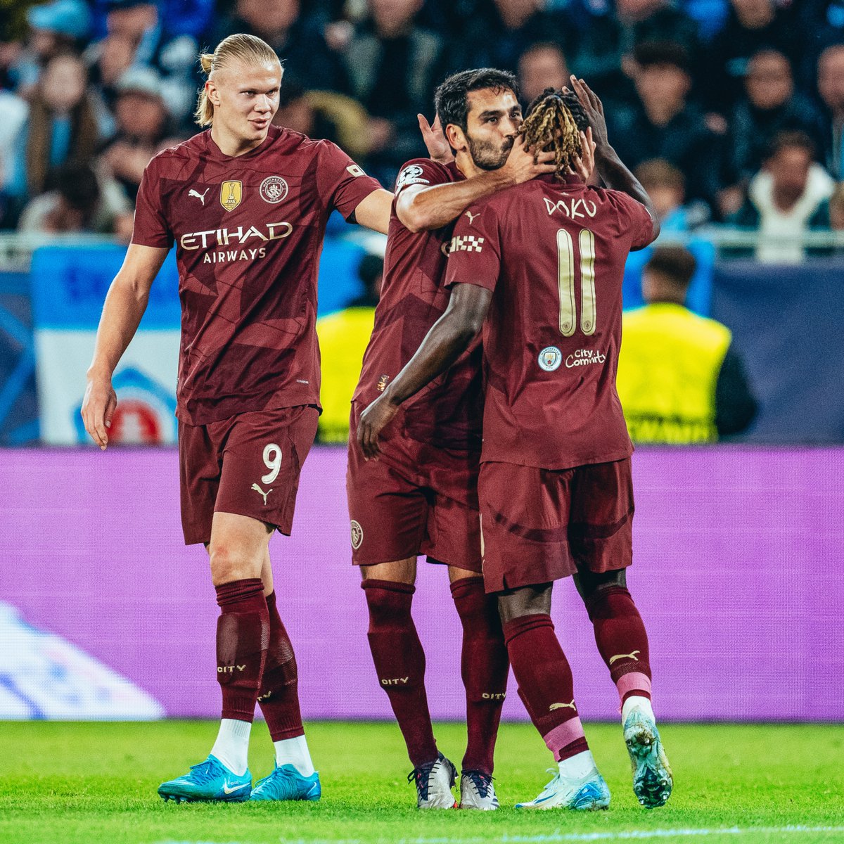 ManCity's tweet photo. 😚🩵

⚪️ 0-2 🤎 #ManCity https://t.co/Rz488B3MIV