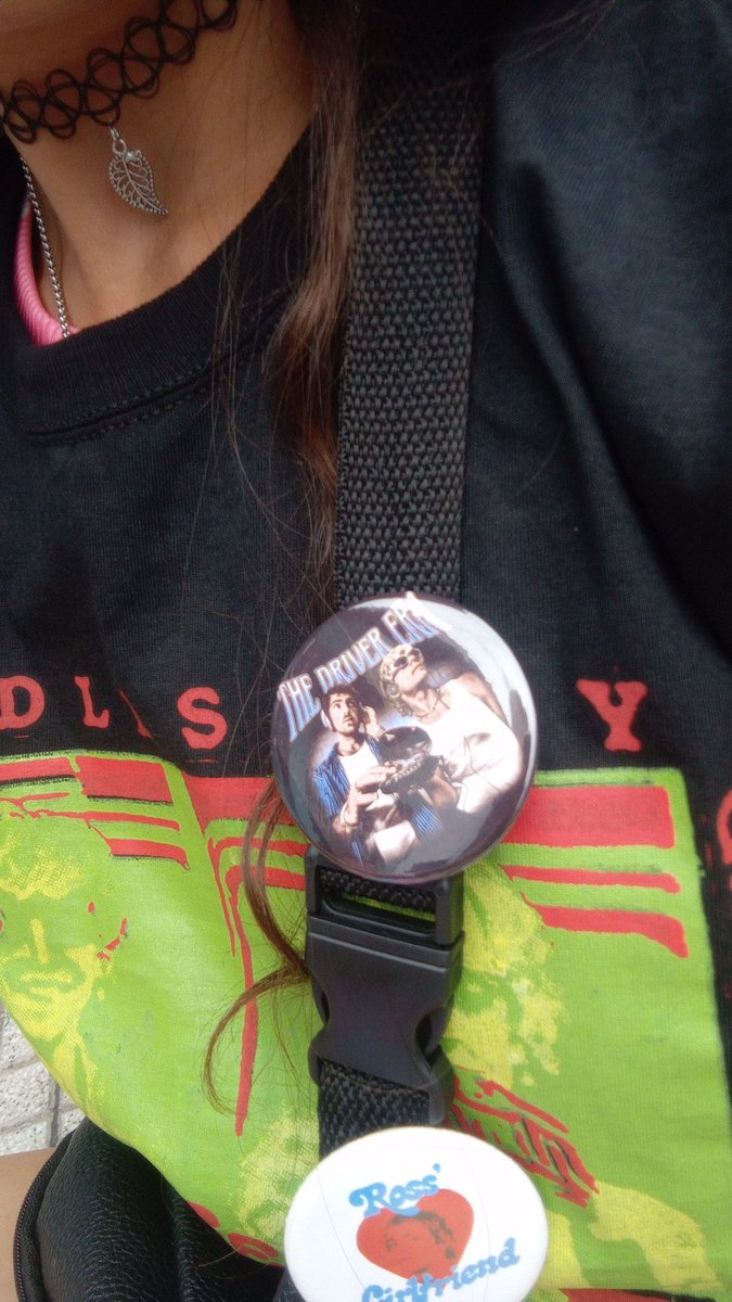 foralwtde's tweet photo. los sigo desde r5 en 2014 y hoy, 10 años después, me haría muy feliz verlos hacer su primer estadio en nuestro país. fueron la banda que me acompañó durante mi adolescencia, crecí con ellos y hoy me siguen acompañando con su musica en cada momento, los amo #tdtourxthedriverera https://t.co/itOJ4BfVLc