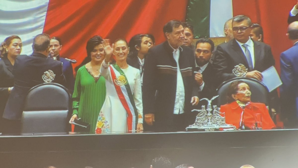 Los vemos en 6 años ahí de nuevo juntos!  #Noroña2030 #TenemosPresidenta #ClaudiaPresidenta