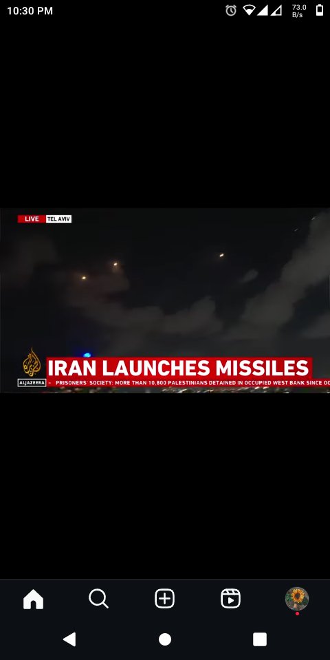 glow_zee20's tweet photo. Looks like israel is receiving their shipment of fireworks☠️
#لبنان #Iran
  #تل_أبيب https://t.co/z8VWeOpfjg