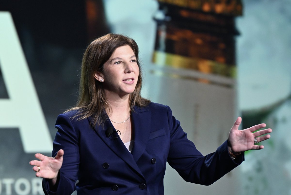 We are excited to announce NBWA’s 2024-2025 Board Chair: Rebecca Maisel, Senior Vice President, Legal and Governmental Affairs with Gulf Distributing Holdings.

Rebecca is a third-generation distributor who has made a big impact on our industry, including serving as Chair of the