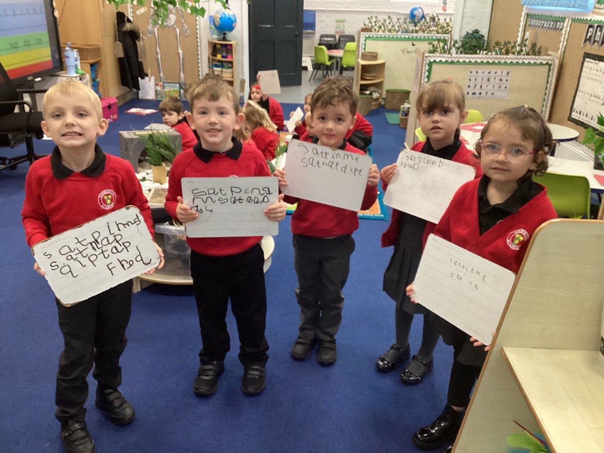 KiddBK26's tweet photo. Today was our 9th day of Phonics and for our morning activity, these learners were able to write down all of the graphemes they have been taught so far. Incredible writing! @GosbertonAcad #Exceptional https://t.co/xr4mYbBJlU