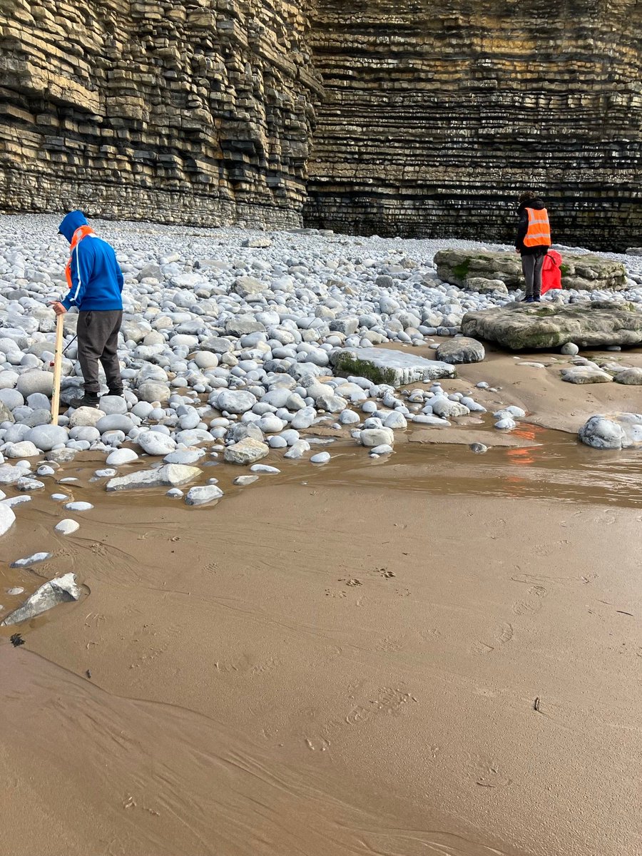 Cardiff and the Vale of Glamorgan Community Payback Team in partnership with the Marine Conservation Society carrying out our Autumn Beach Clean event 2024 at Southerndown Beach Vale of Glamorgan.
#workingtogetherforcleaneroceans