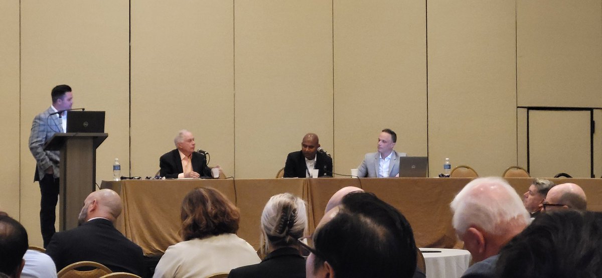 tflucht's tweet photo. Ramu Pannala of @PenskeLogistics , presenting on AI in the Supply Chain, at #cscmpedge. #Logistics #supplychain #AI https://t.co/WUxBuBUmoV