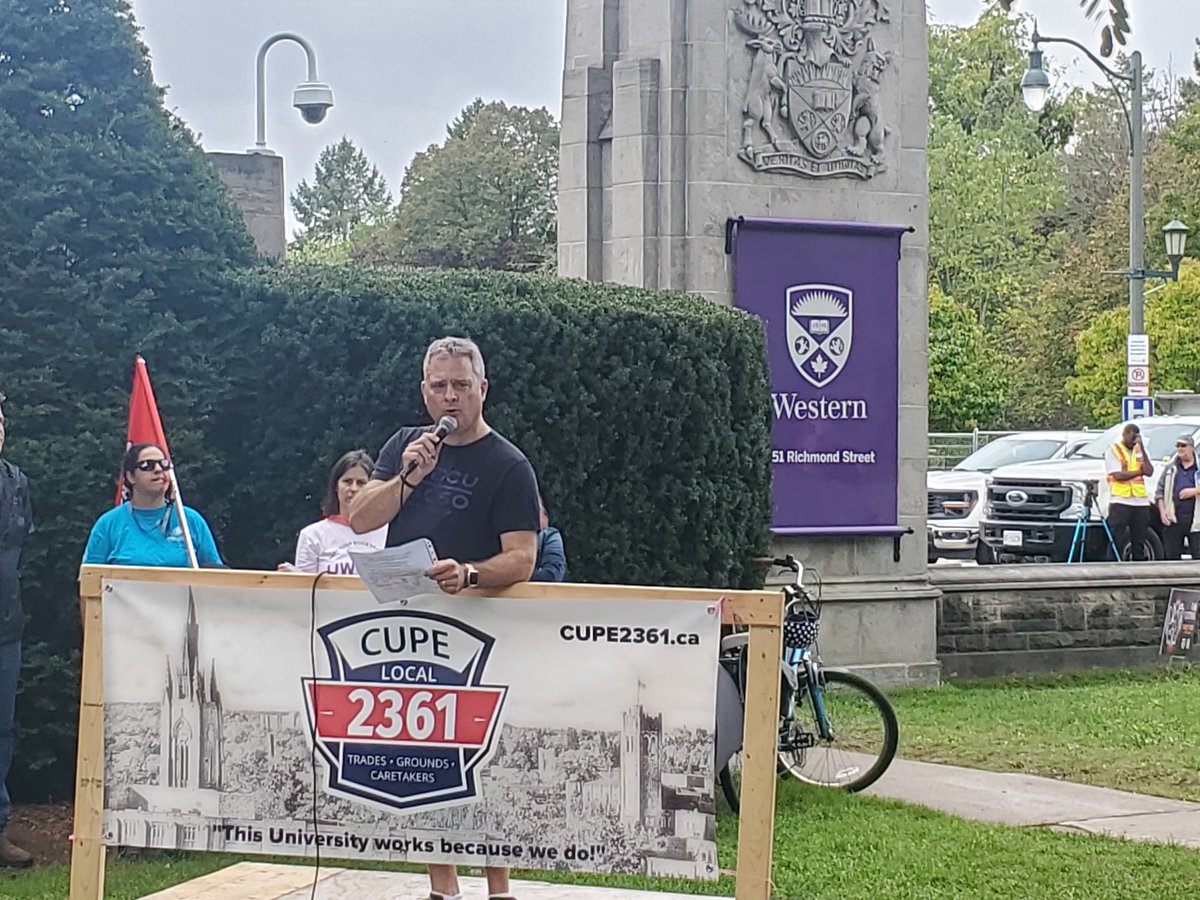 CUPEOntario's tweet photo. As @CUPE2361 members at Western University enter their second month of strike action, they continue to feel the support and solidarity from affiliates in their fight against low wages and high workloads ✊🏾📢

@UWOFA and @PSAC610 Presidents spoke out on the reality on campus that scabs can't keep up and the absence of 2361 members is felt.

"I have never seen Alan Shepard so flustered," says UWOFA President about Shepard after a CBC interview.

The Ministry of Labour has also issued H&S violation orders last week, right after the Finance Vice-President, Lynn Logan, wrote to CUPE 2361 saying there were no problems. ‼️

OSBCU President, @joetigani, also joined members on the strike line today, saying "We understand the feeling of being undervalued and underpaid. We learned the undeniable power of solidarity. The 55,000 members of OSBCU have your back." 👏🏽💪🏾

Send a message of solidarity for these members using the eaction here: https://t.co/LckJ8DAFEo