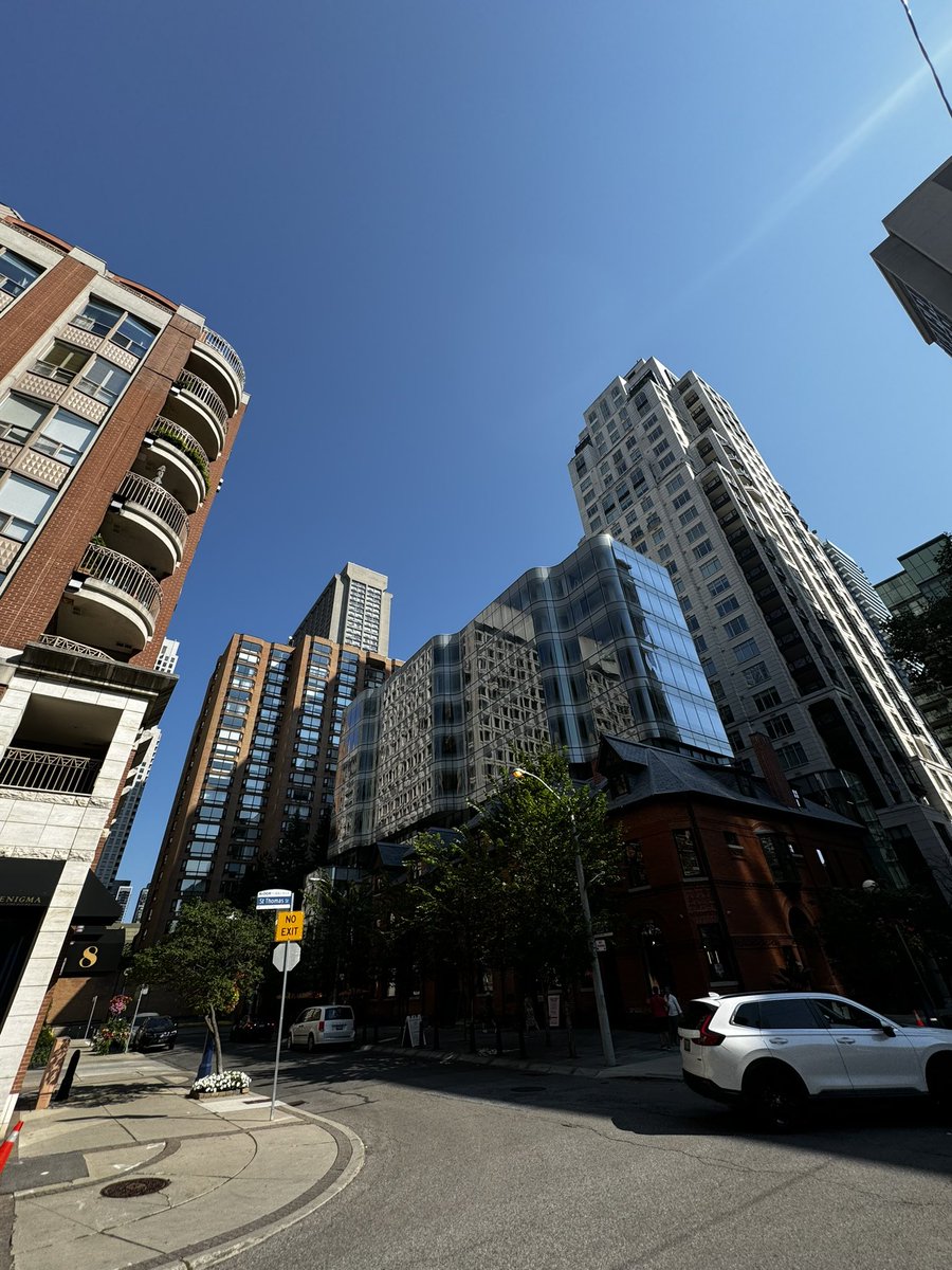 Condominiums.com Yorkville Toronto