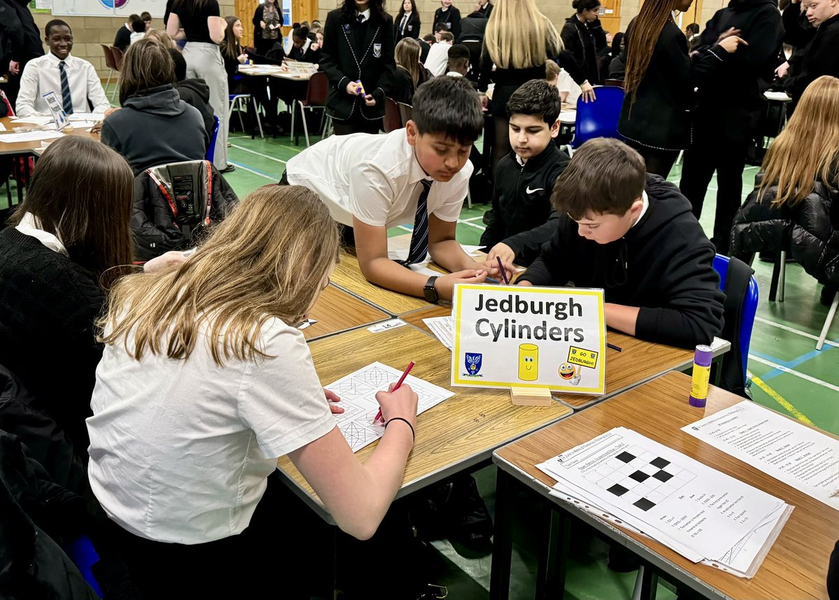 stjohnsmaths's tweet image. Monday’s S1 Maths &amp;amp; Numeracy Challenge with 1M1, 1M3, 1M4 and 1J3.  
Photos part 2 😊
#TerrificTeamwork 
#FunChallenges
#NumeracyAcrossLearning
#MathsWeekScotland
@StJohnsOfficial