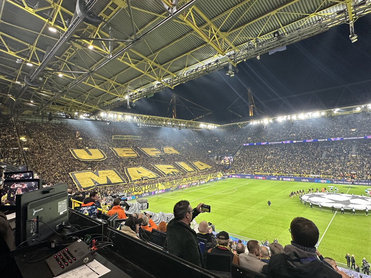 berger_pj's tweet image. #BVB fans protest against # UCL reform: Uefa Mafia - You don’t care about the sport - all you care about is money! #BVBCEL