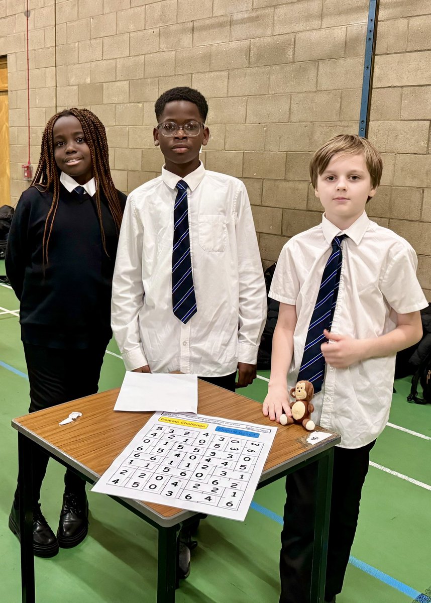 stjohnsmaths's tweet image. Monday’s S1 Maths &amp;amp; Numeracy Challenge with 1M1, 1M3, 1M4 and 1J3.  
Photos part 4 😊
#TerrificTeamwork 
#FunChallenges
#NumeracyAcrossLearning
#MathsWeekScotland
@StJohnsOfficial