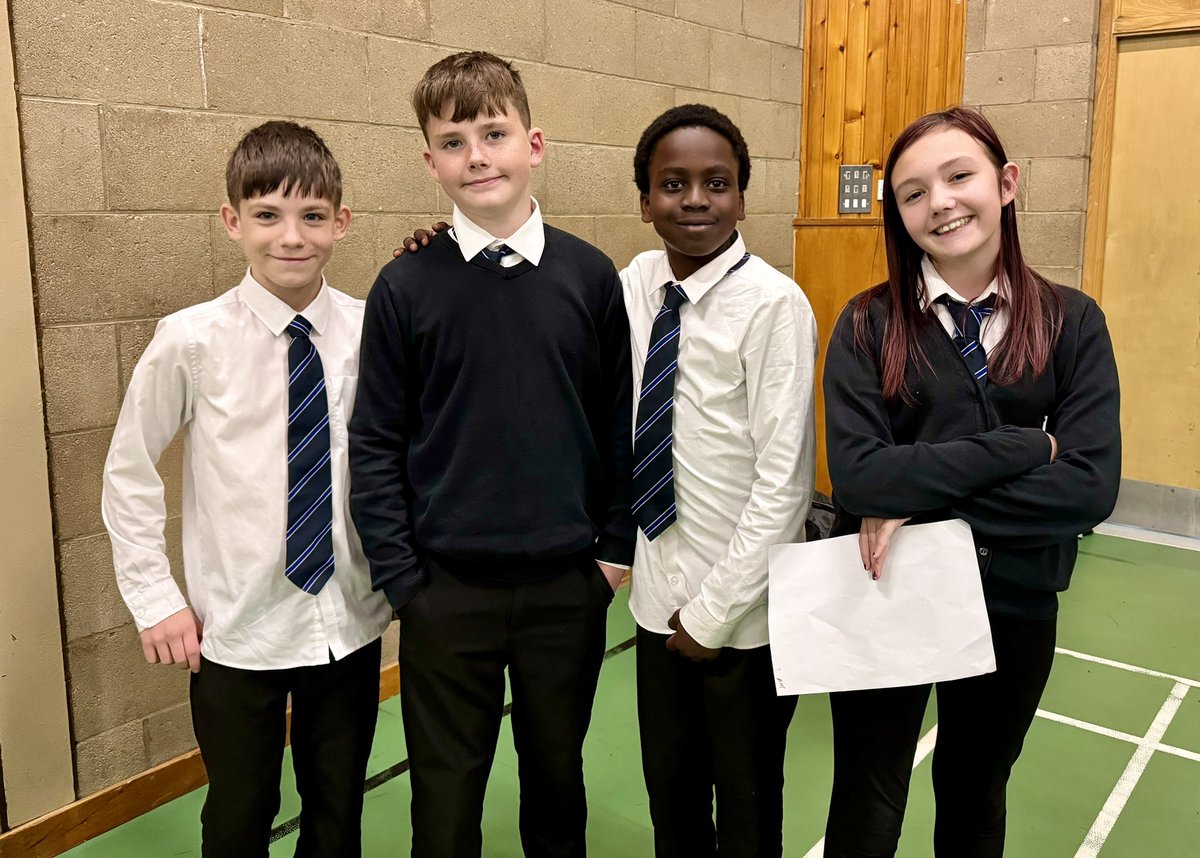 stjohnsmaths's tweet image. Monday’s S1 Maths &amp;amp; Numeracy Challenge with 1M1, 1M3, 1M4 and 1J3.  
Photos part 4 😊
#TerrificTeamwork 
#FunChallenges
#NumeracyAcrossLearning
#MathsWeekScotland
@StJohnsOfficial