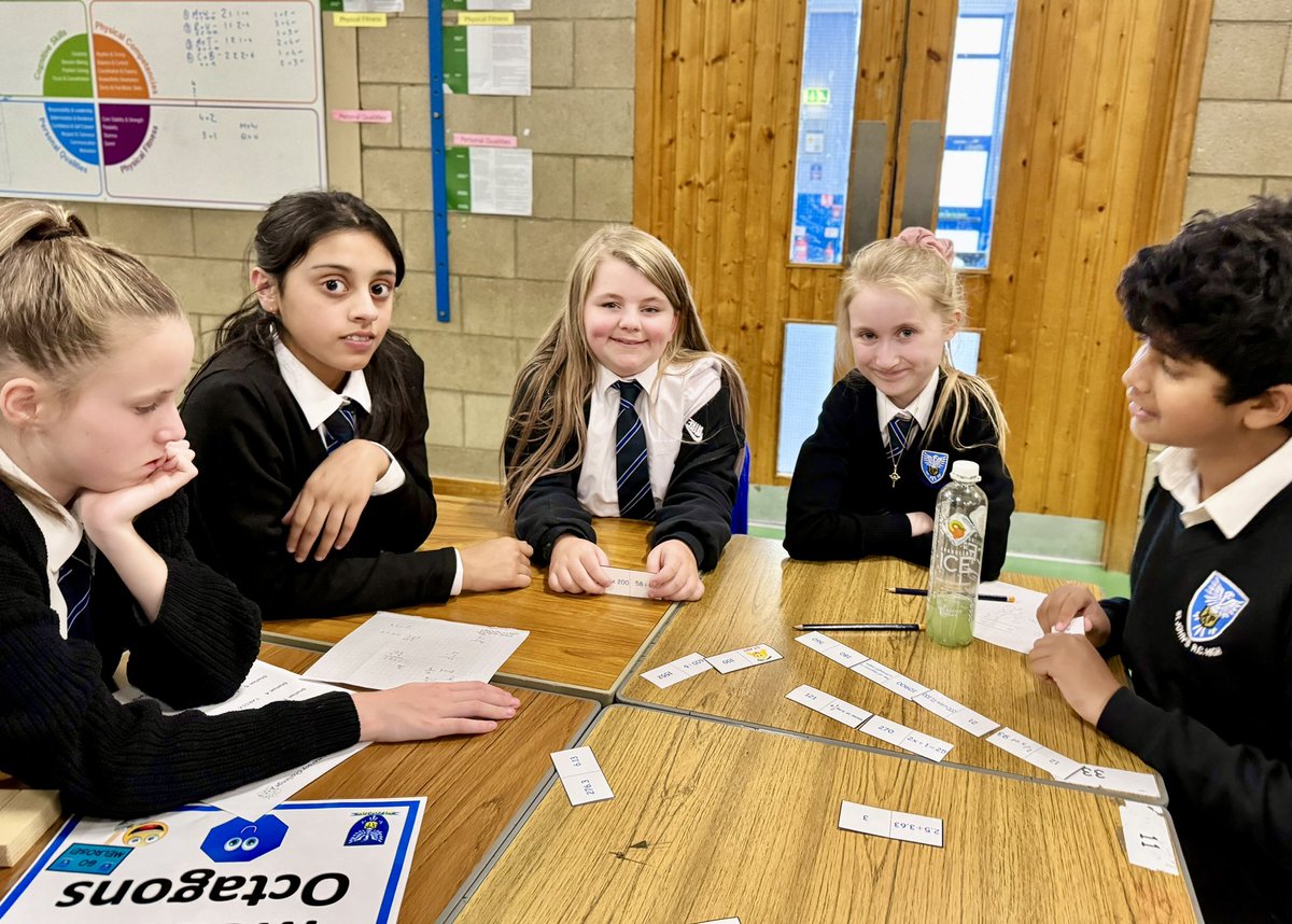 stjohnsmaths's tweet image. Monday’s S1 Maths &amp;amp; Numeracy Challenge with 1M1, 1M3, 1M4 and 1J3.  
Photos part 4 😊
#TerrificTeamwork 
#FunChallenges
#NumeracyAcrossLearning
#MathsWeekScotland
@StJohnsOfficial